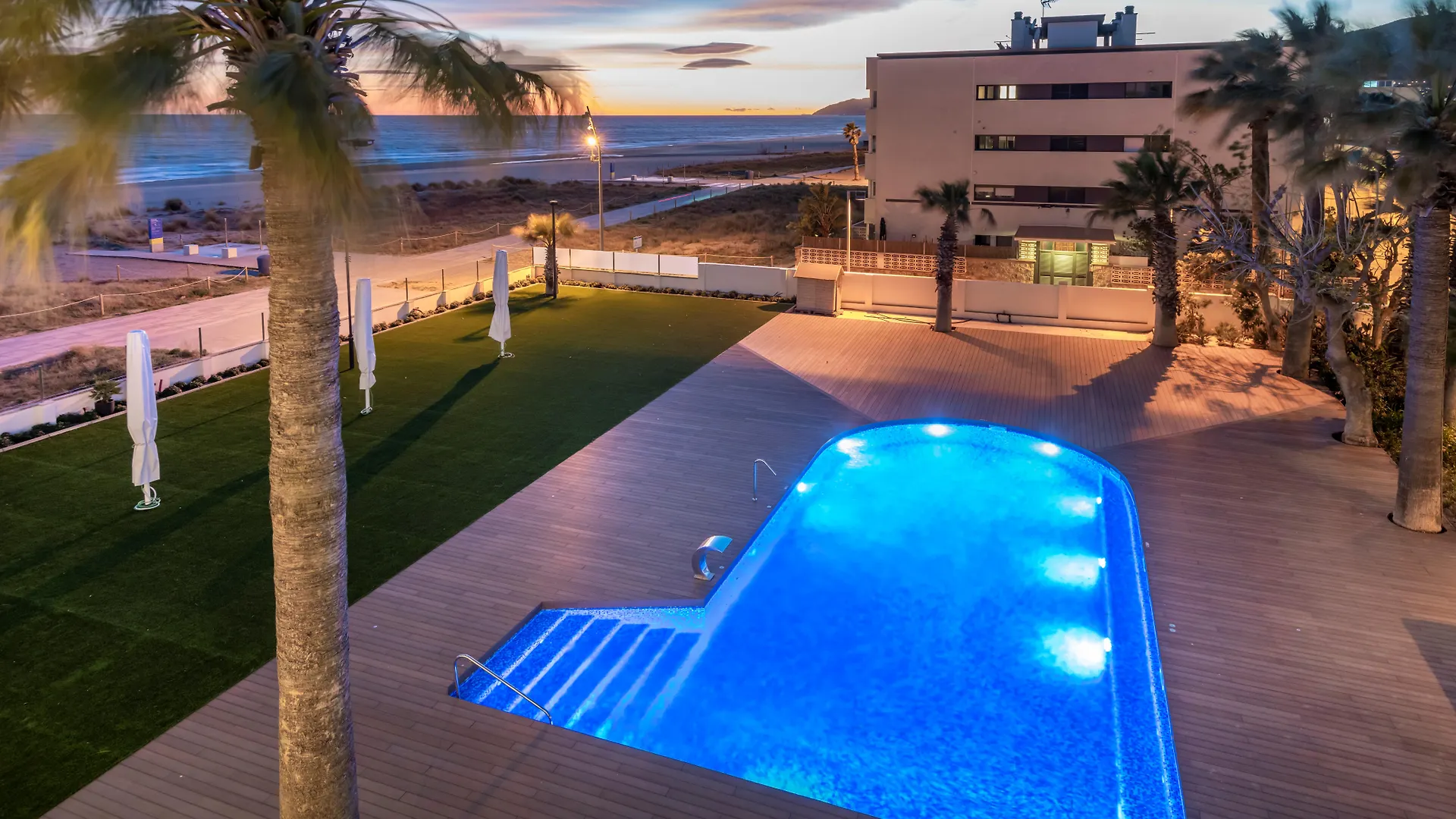 Hotel Playafels Кастельдефельс