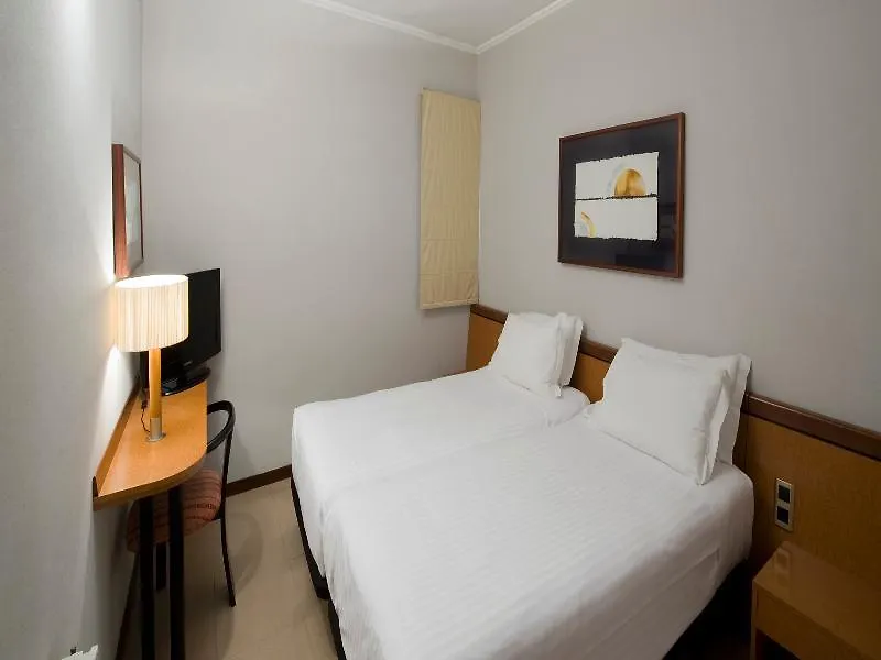 Hotel Playafels Кастельдефельс