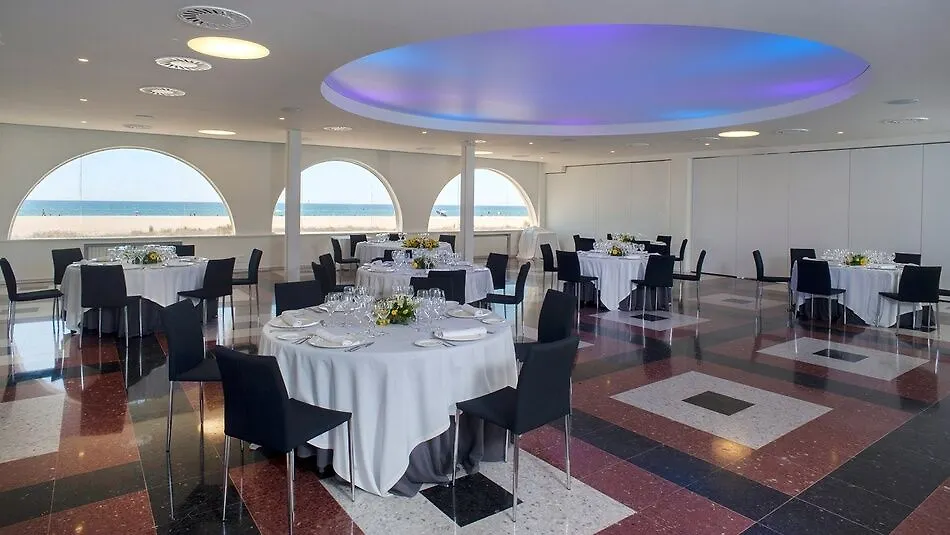 Hotel Playafels Кастельдефельс