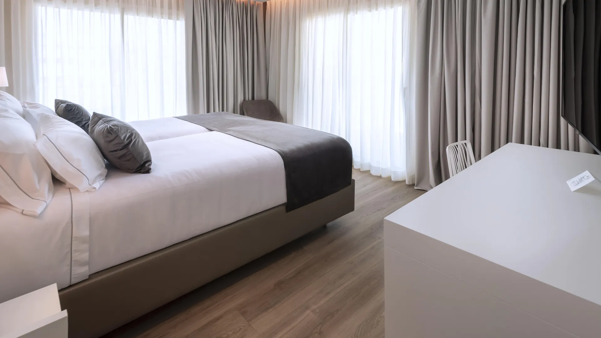 Hotel Playafels Castelldefels 4*,  Spain